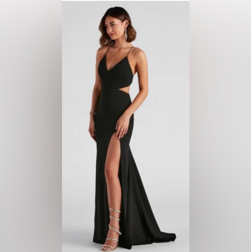 WINDSOR *clarice formal crepe cutout dress*